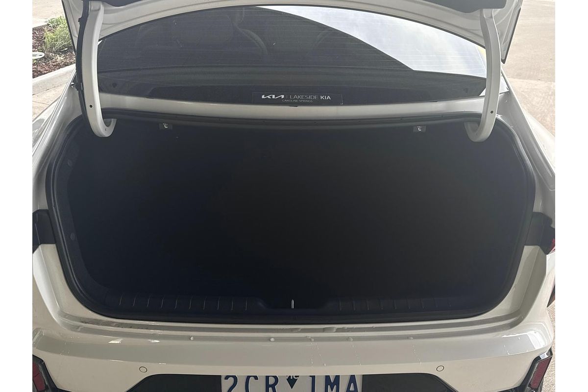 2025 Kia K4 GT-Line CL4m