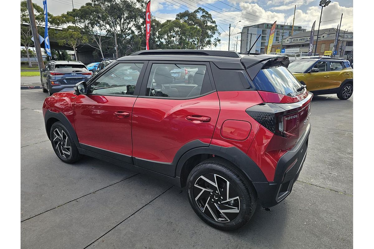 2025 Mahindra XUV3XO AX7L