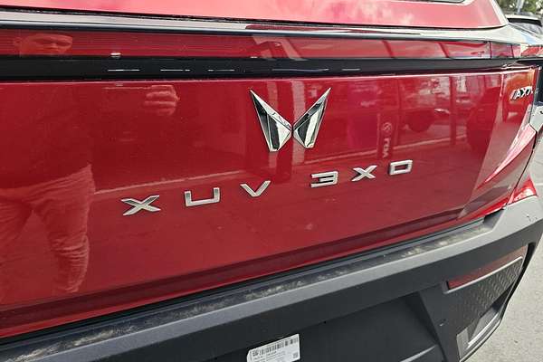2025 Mahindra XUV3XO AX7L
