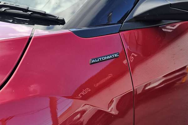 2025 Mahindra XUV3XO AX7L