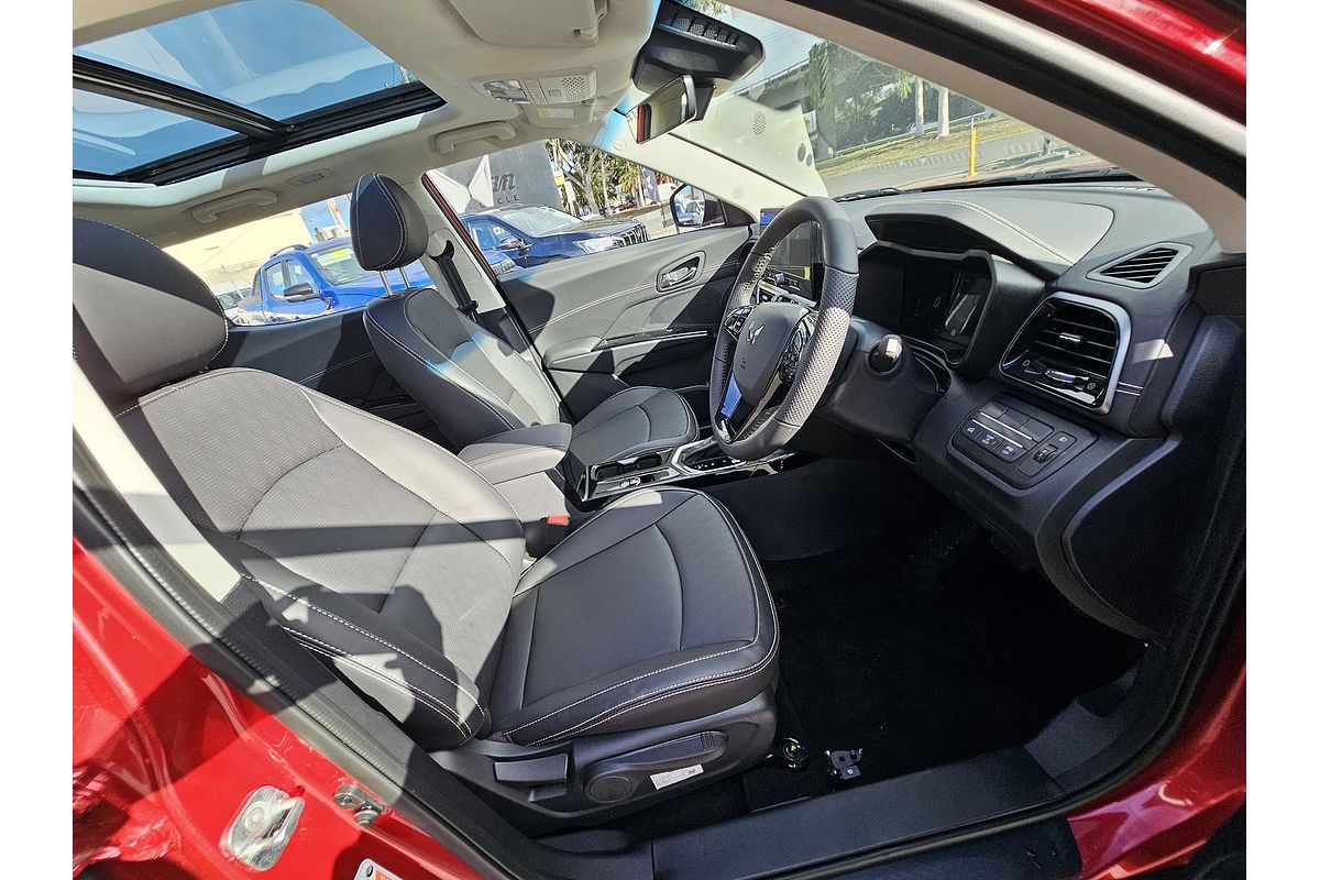 2025 Mahindra XUV3XO AX7L