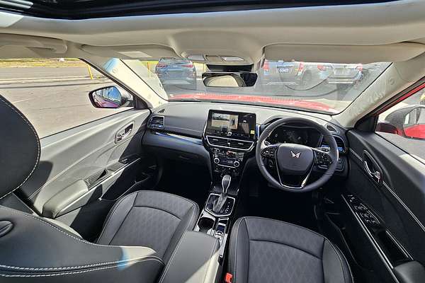 2025 Mahindra XUV3XO AX7L