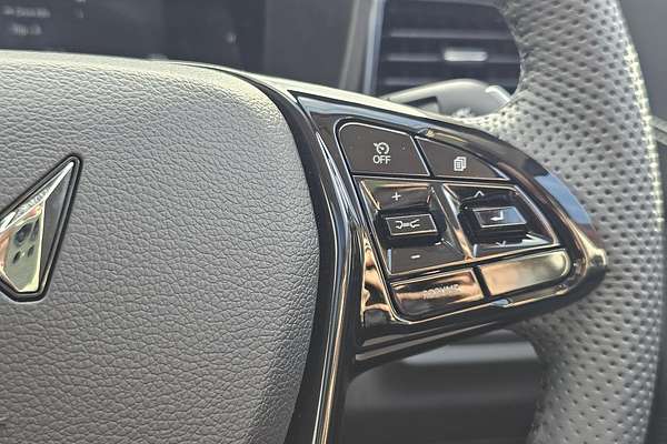 2025 Mahindra XUV3XO AX7L