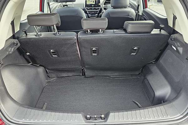 2025 Mahindra XUV3XO AX7L