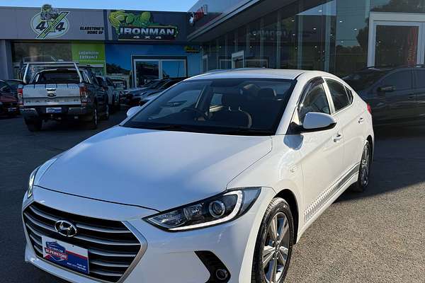 2017 Hyundai Elantra Active AD
