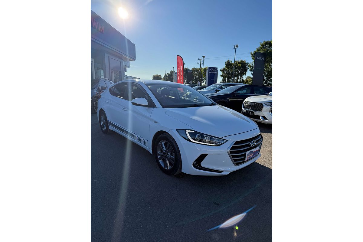 2017 Hyundai Elantra Active AD