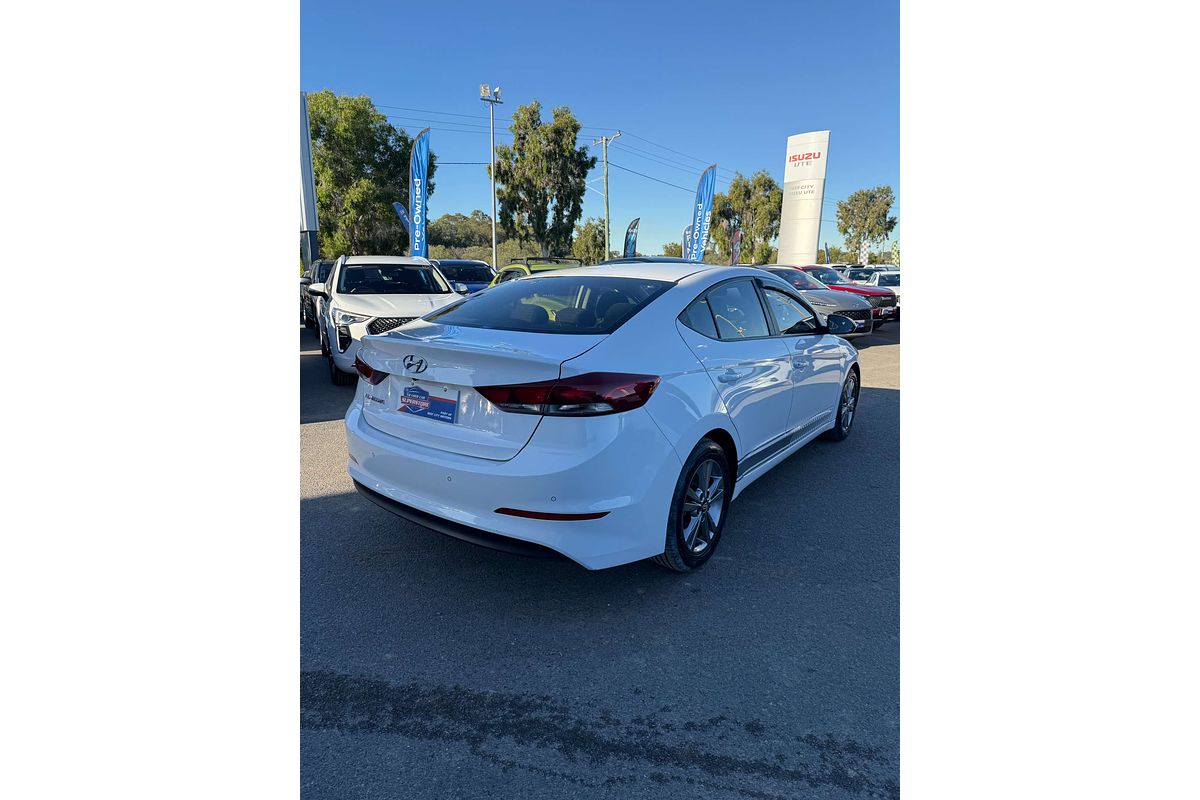 2017 Hyundai Elantra Active AD