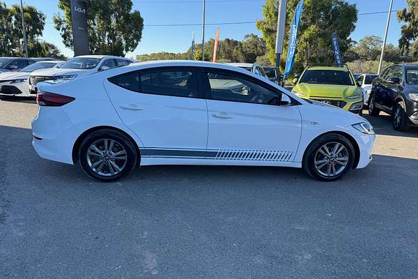 2017 Hyundai Elantra Active AD