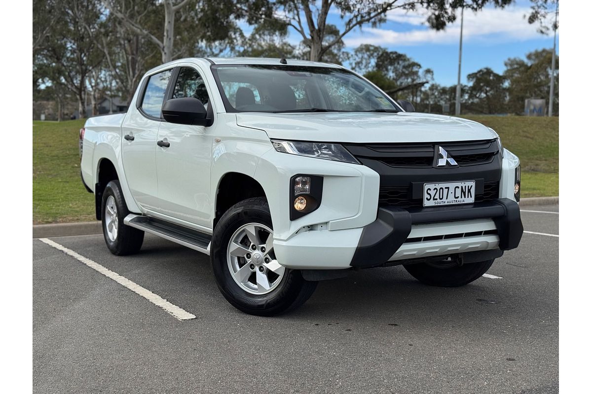2021 Mitsubishi Triton GLX+ MR 4X4