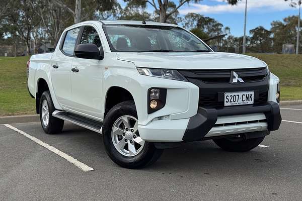 2021 Mitsubishi Triton GLX+ MR 4X4