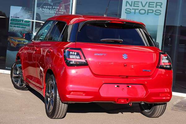 2025 Suzuki Swift Hybrid GLX UZ