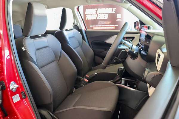 2025 Suzuki Swift Hybrid GLX UZ