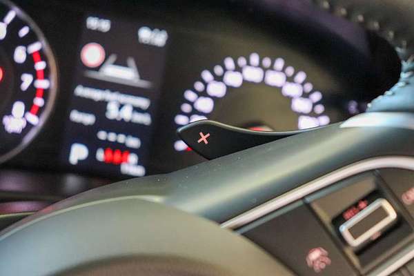 2025 Suzuki Swift Hybrid GLX UZ