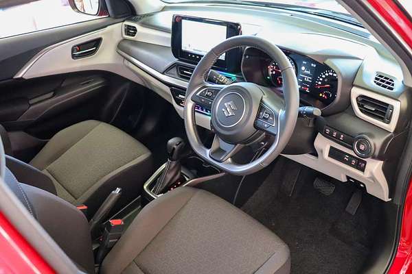 2025 Suzuki Swift Hybrid GLX UZ