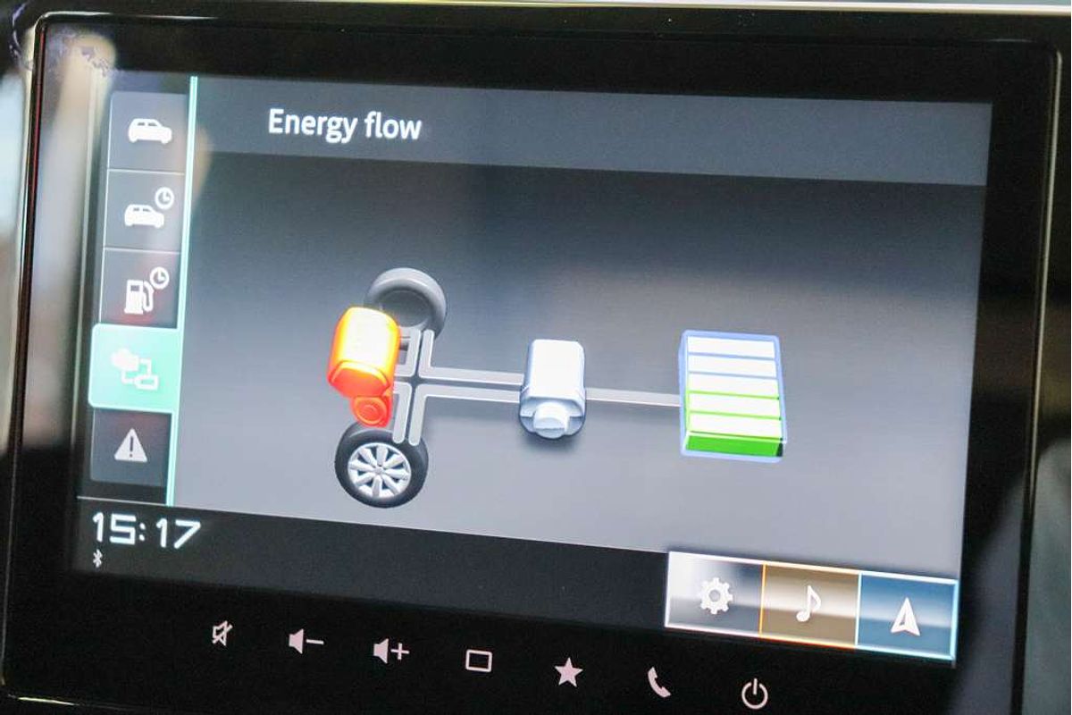 2025 Suzuki Swift Hybrid GLX UZ
