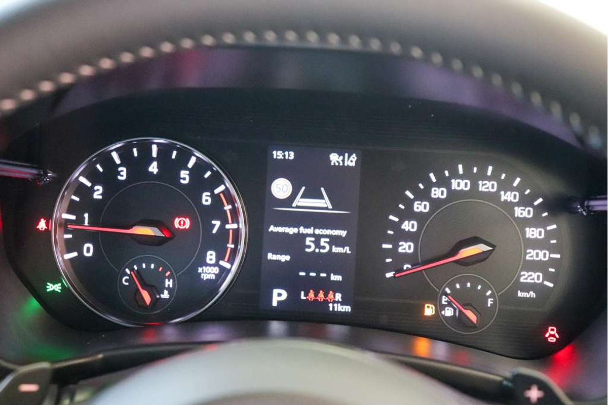 2025 Suzuki Swift Hybrid GLX UZ