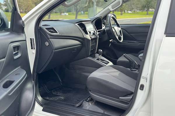 2021 Mitsubishi Triton GLX+ MR 4X4
