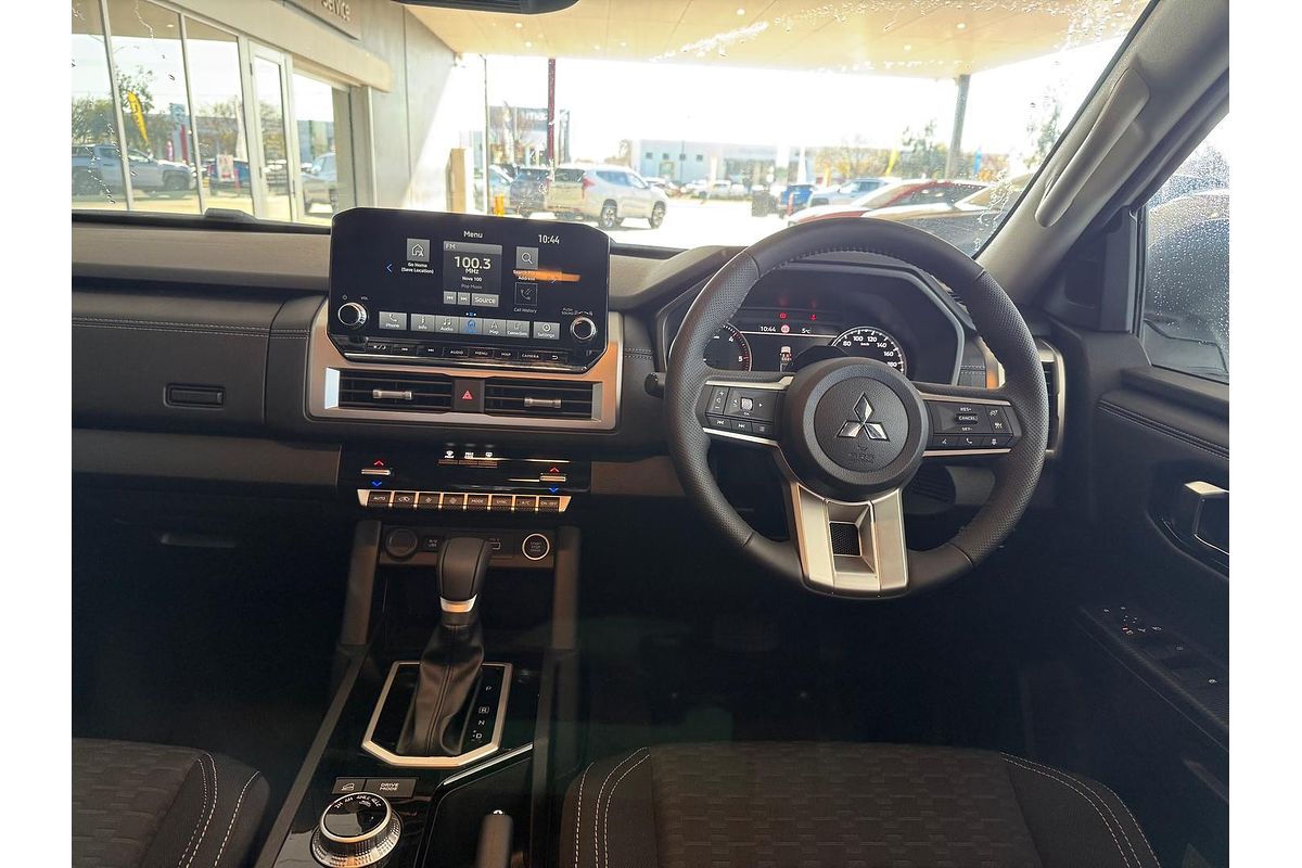 2024 Mitsubishi Triton GLS MV 4X4