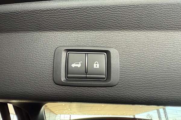 2025 Mitsubishi Outlander Exceed Tourer ZM