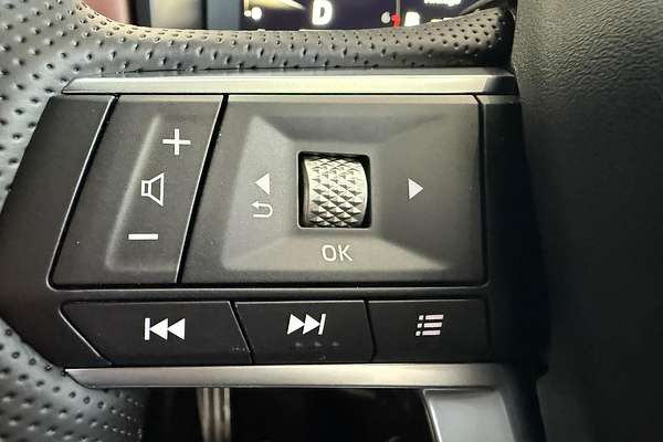 2025 Mitsubishi Outlander Exceed Tourer ZM