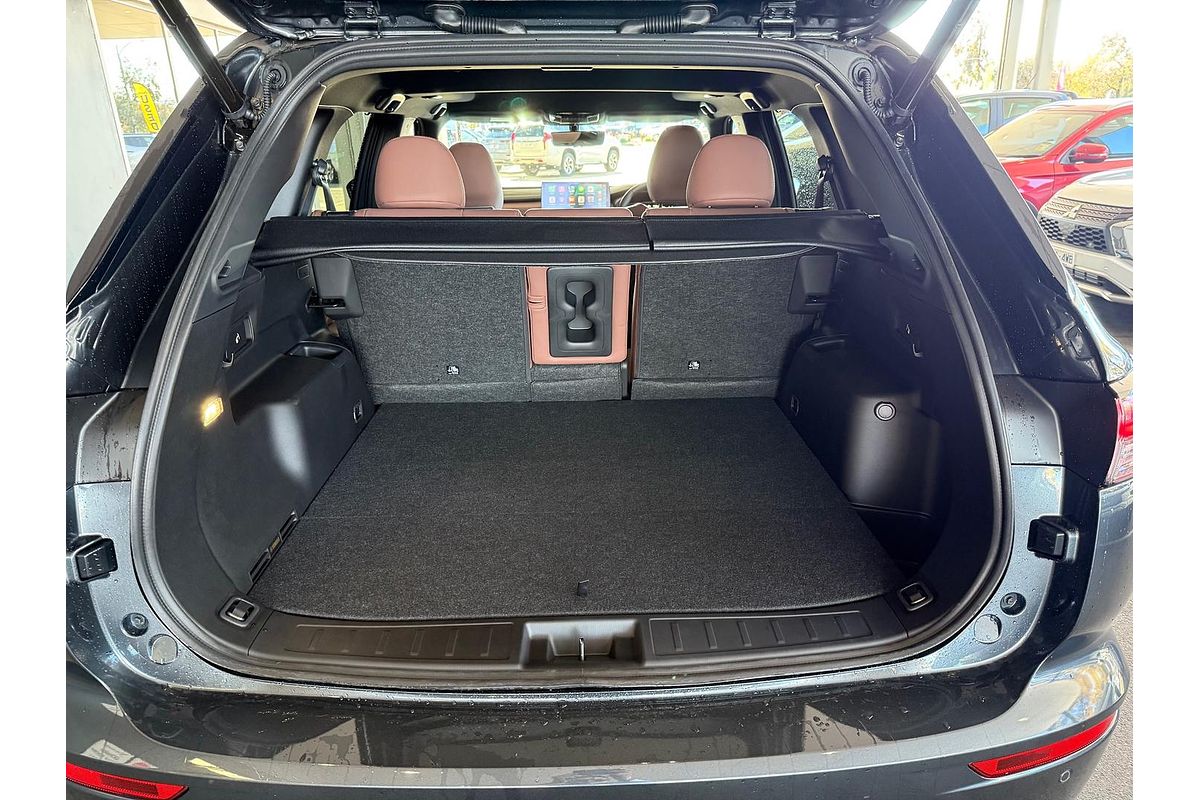 2025 Mitsubishi Outlander Exceed Tourer ZM