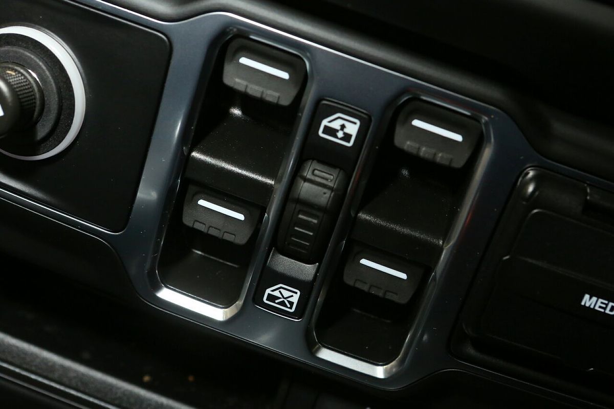 2022 Jeep Gladiator Night Eagle JT All Wheel Drive