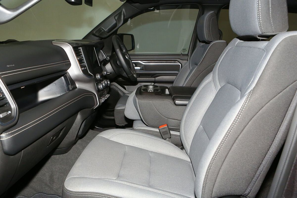 2024 RAM 1500 Big Horn DT 4X4 LWB