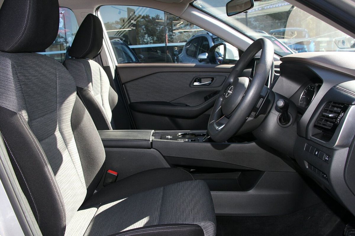 2023 Nissan X-TRAIL ST T33