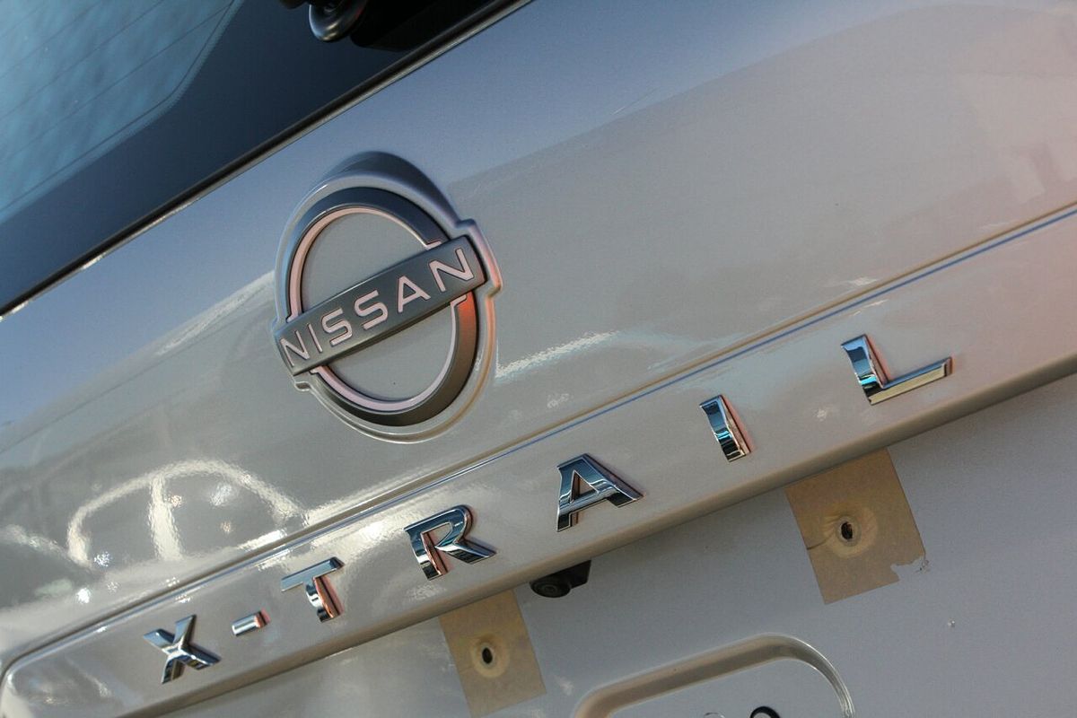 2023 Nissan X-TRAIL ST T33