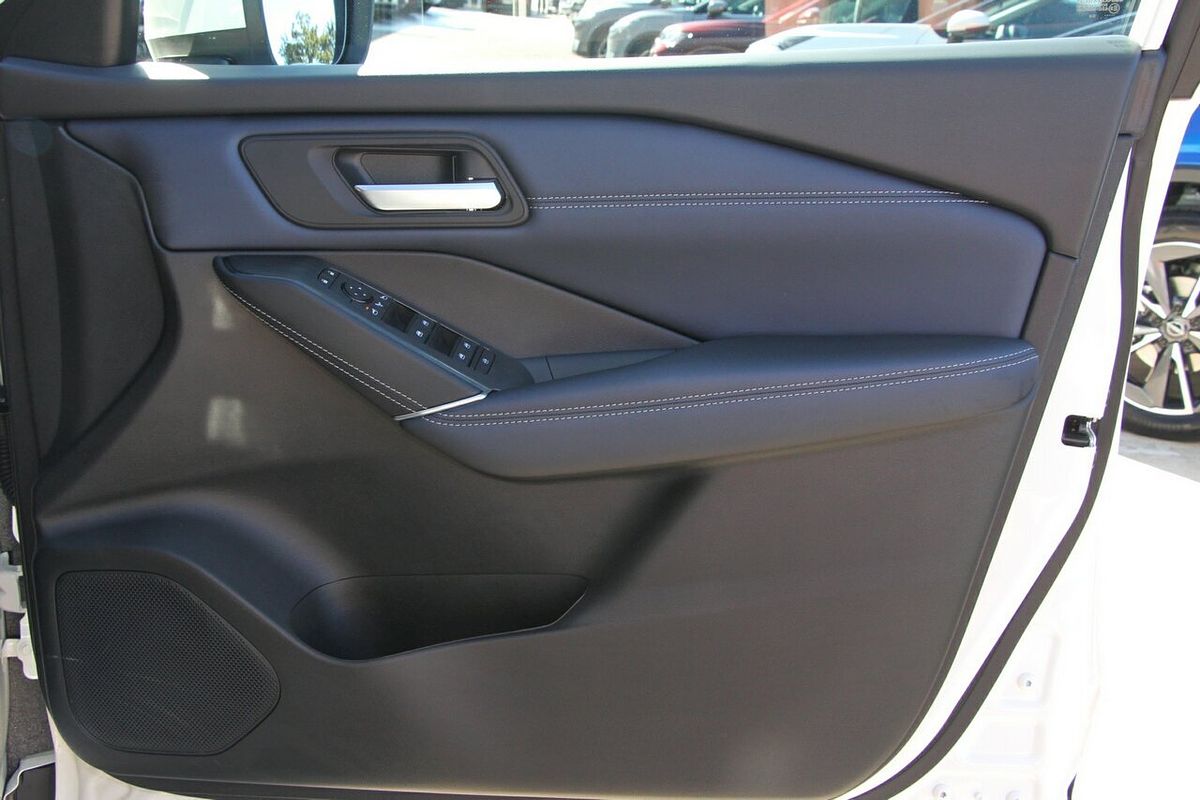2024 Nissan QASHQAI ST-L J12