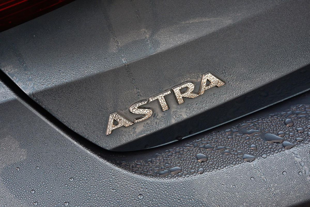 2017 Holden Astra R BK