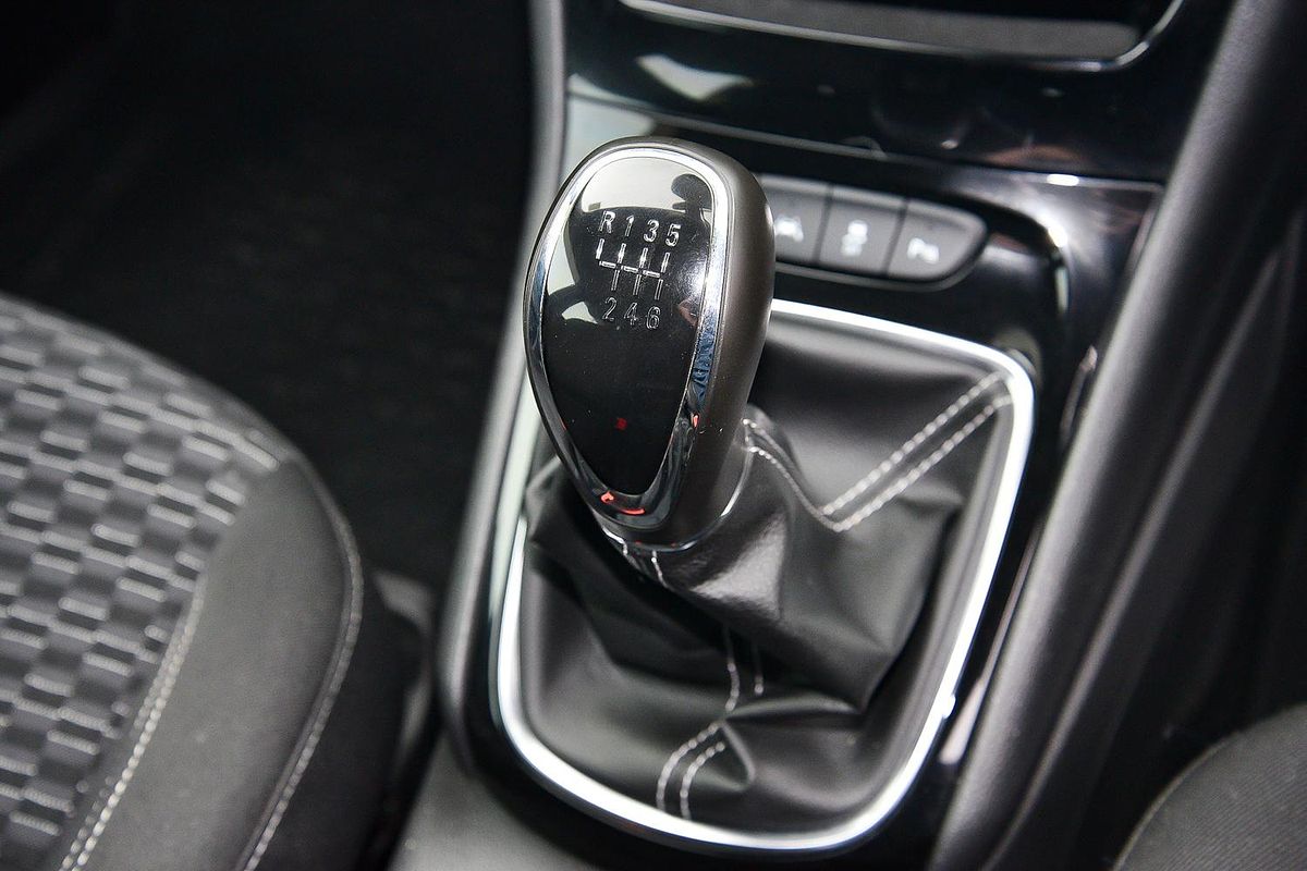 2017 Holden Astra R BK