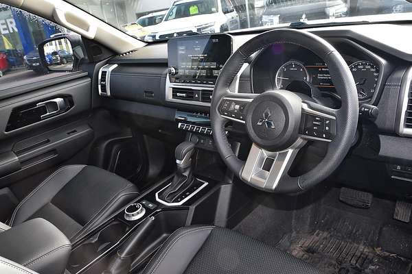 2025 Mitsubishi Triton GLS MV 4X4