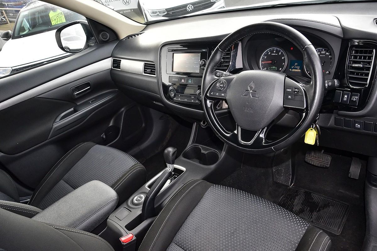 2016 Mitsubishi Outlander LS ZK