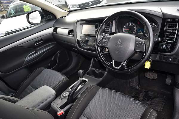 2016 Mitsubishi Outlander LS ZK
