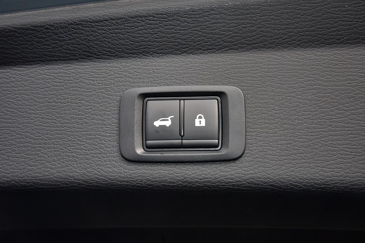 2025 Mitsubishi Outlander Exceed Tourer ZM