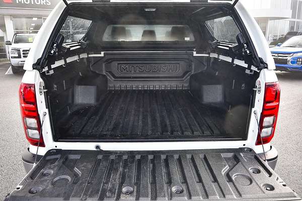 2025 Mitsubishi Triton GLS MV 4X4