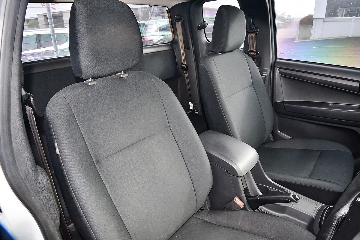 2016 Isuzu D-MAX SX High Ride Rear Wheel Drive