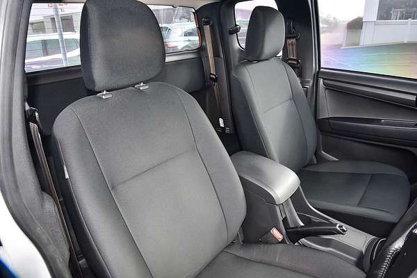 2016 Isuzu D-MAX SX High Ride Rear Wheel Drive