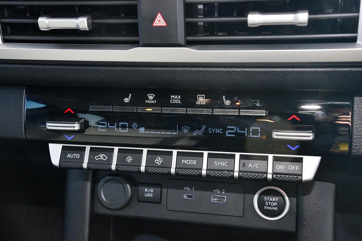 2025 Mitsubishi Triton GLS MV 4X4