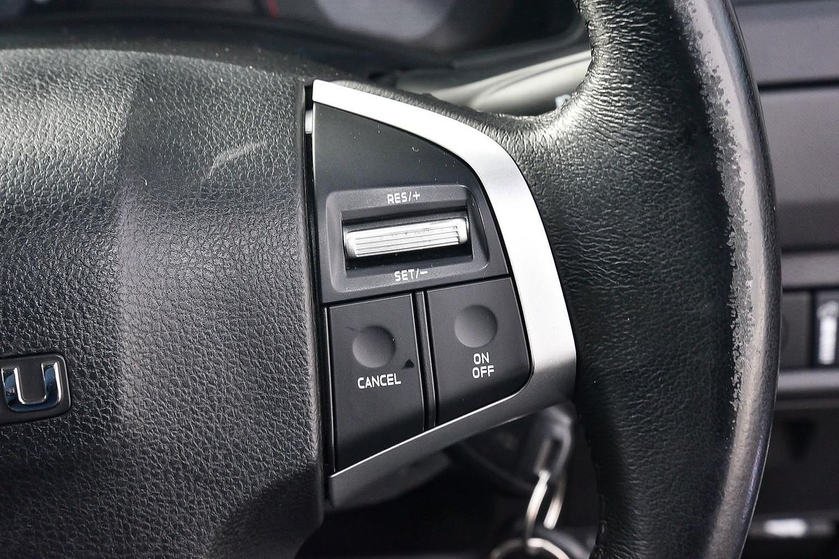 2016 Isuzu D-MAX SX High Ride Rear Wheel Drive