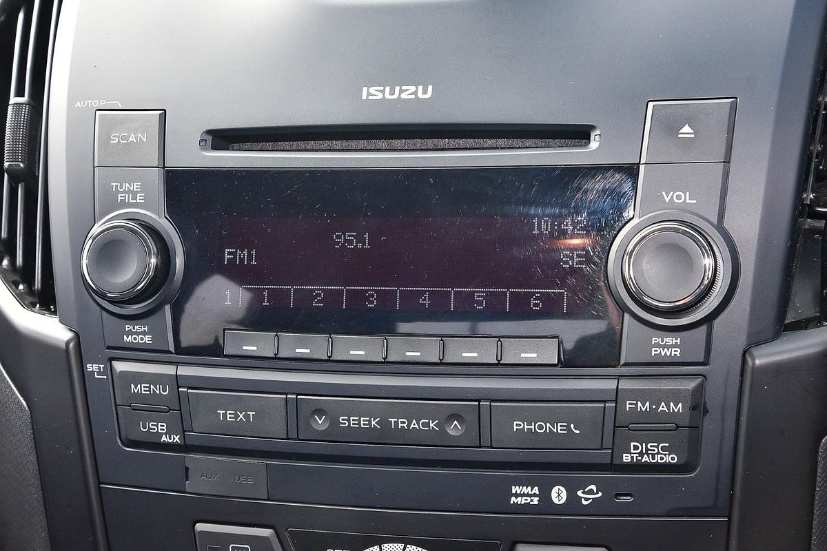 2016 Isuzu D-MAX SX High Ride Rear Wheel Drive