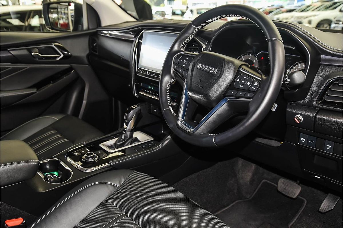 2024 Isuzu MU-X LS-T