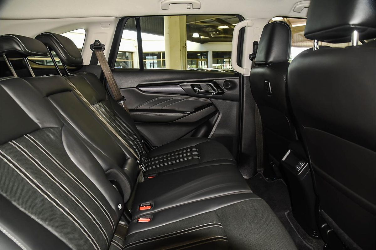 2024 Isuzu MU-X LS-T