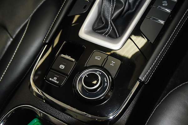 2024 Isuzu MU-X LS-T