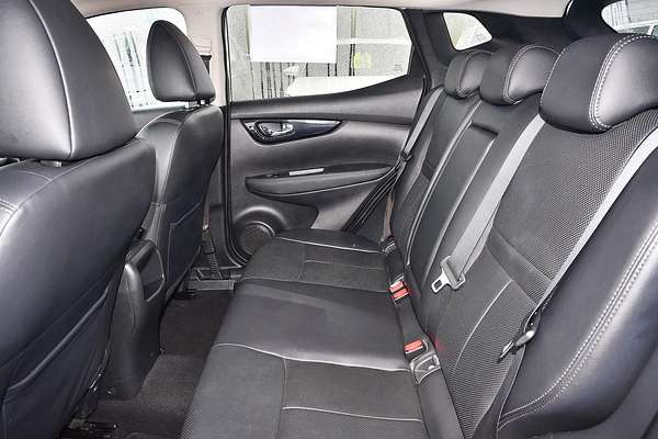 2017 Nissan QASHQAI Ti J11