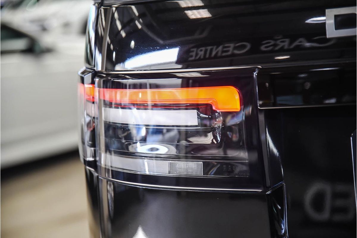 2018 Land Rover Discovery SD4 SE Series 5