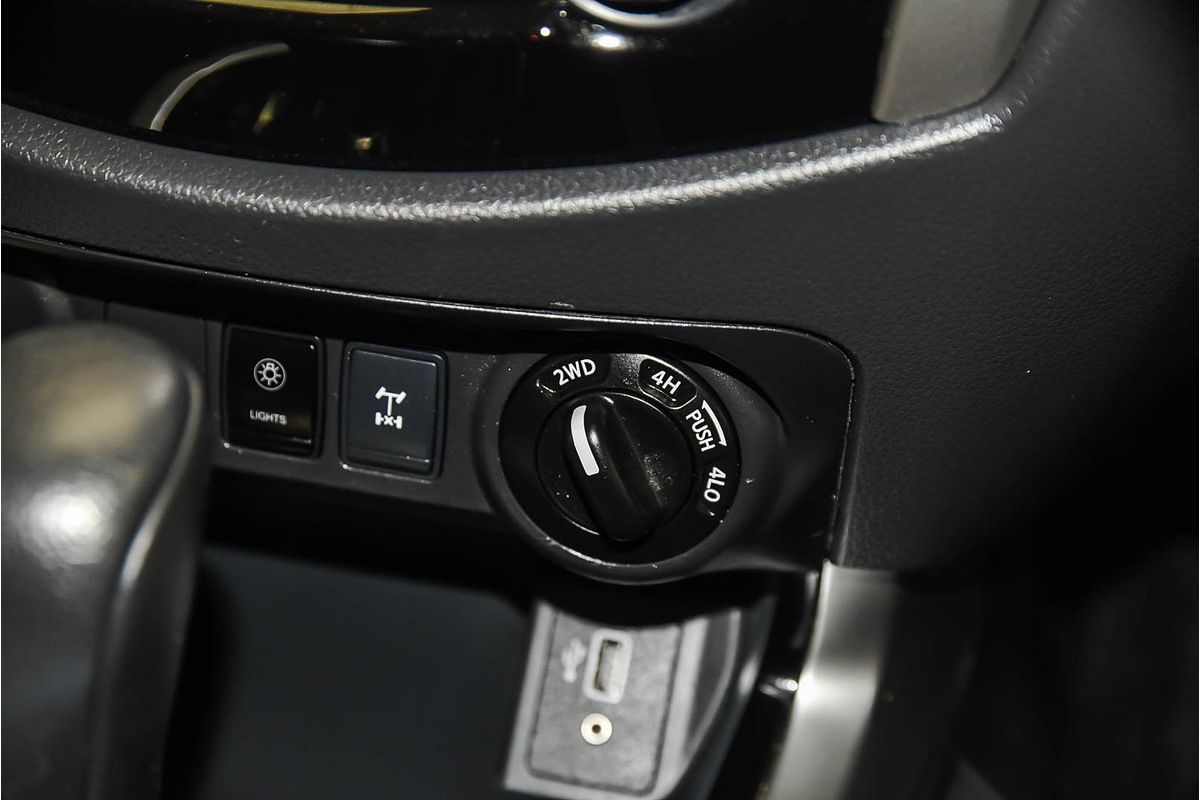 2020 Nissan Navara ST D23 4X4