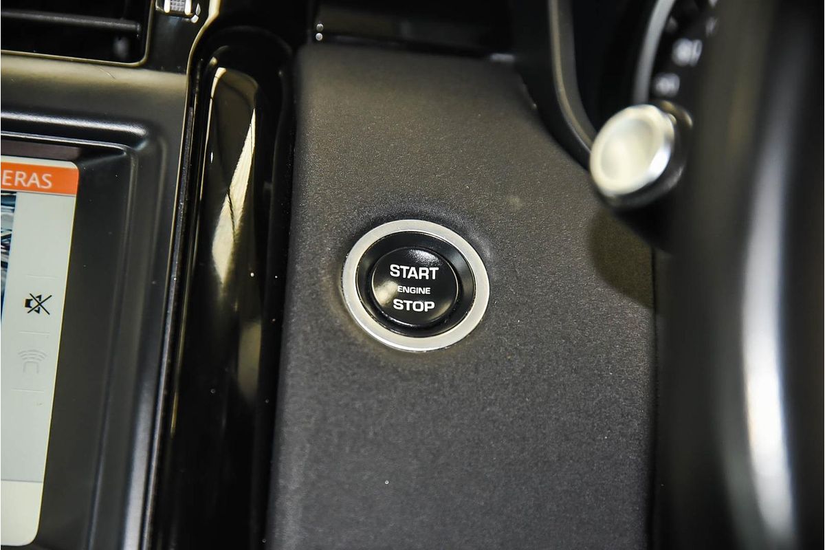 2018 Land Rover Discovery SD4 SE Series 5