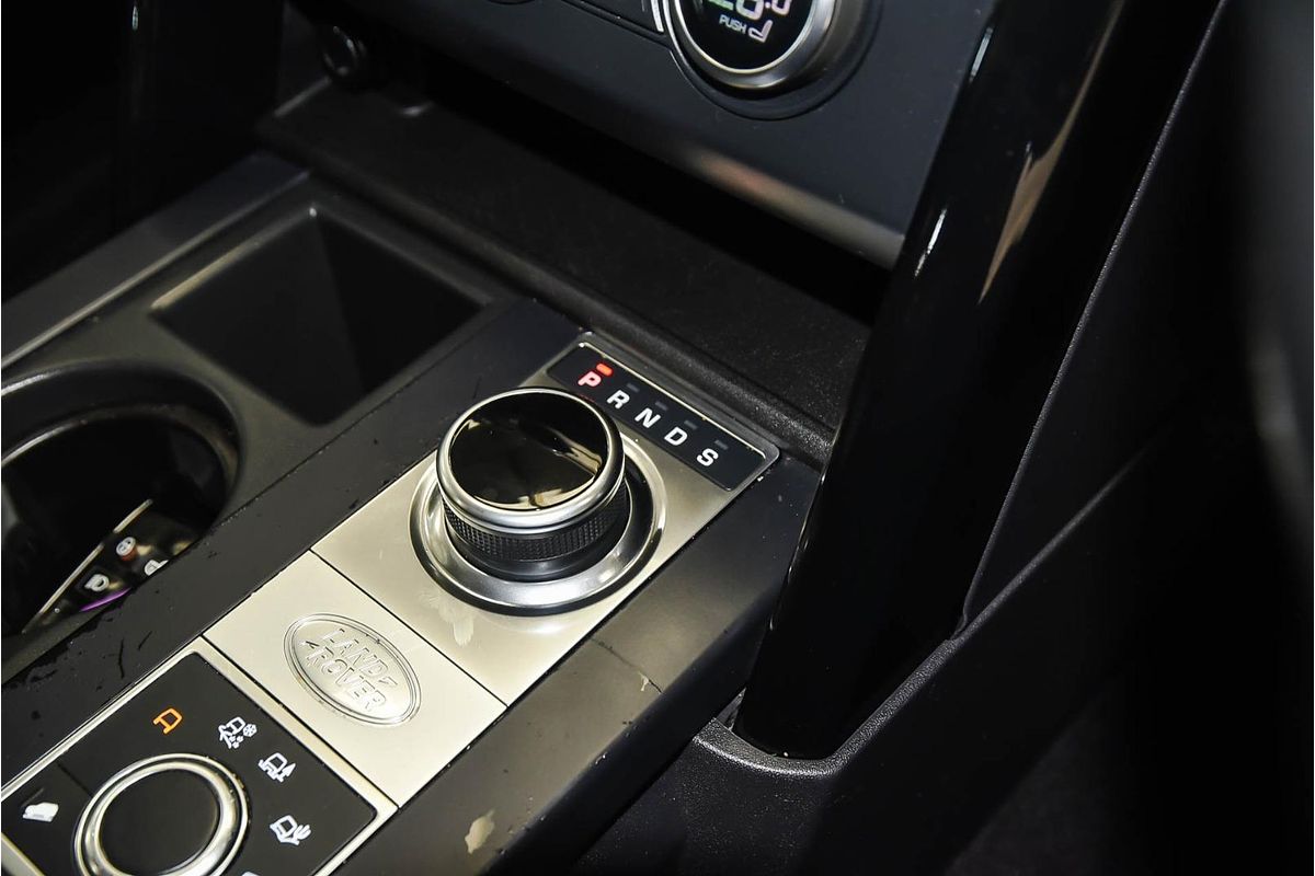 2018 Land Rover Discovery SD4 SE Series 5